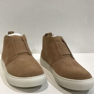 NEW!! Women’s Chocolat Blu Neci Sneaker Latte Suede Size 39